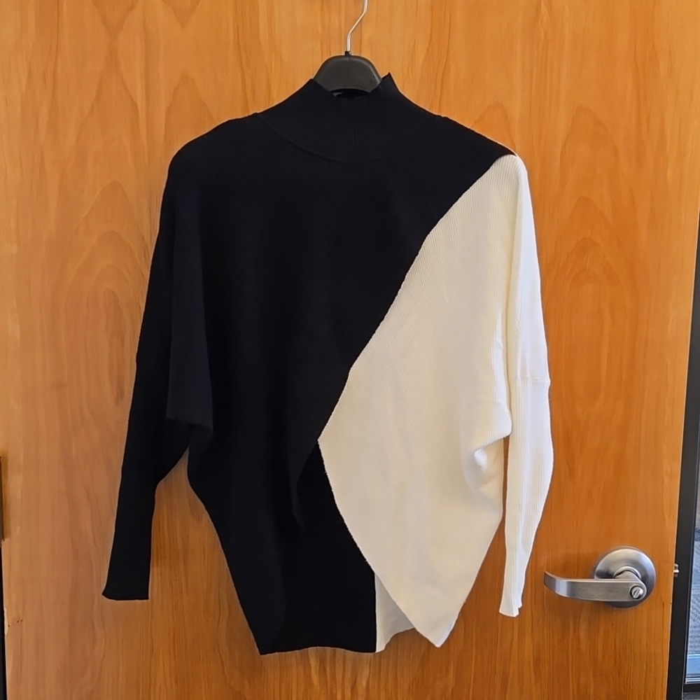 Neely / South Moon Under Two Tone Cross Front Sweater